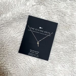 NWT Mini The Giving Keys Necklace